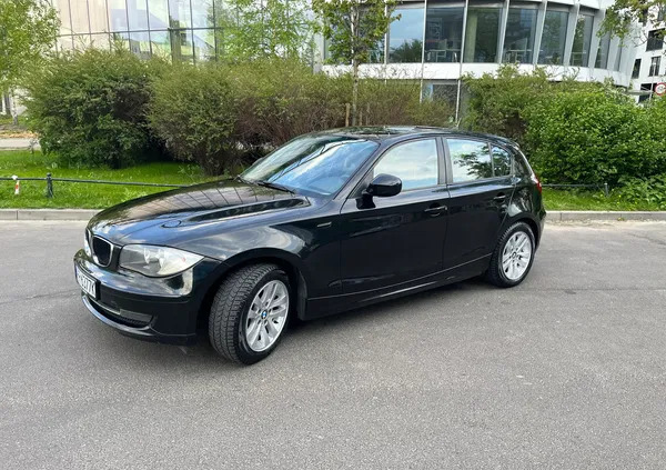 samochody osobowe BMW Seria 1 cena 21950 przebieg: 148607, rok produkcji 2009 z Warszawa